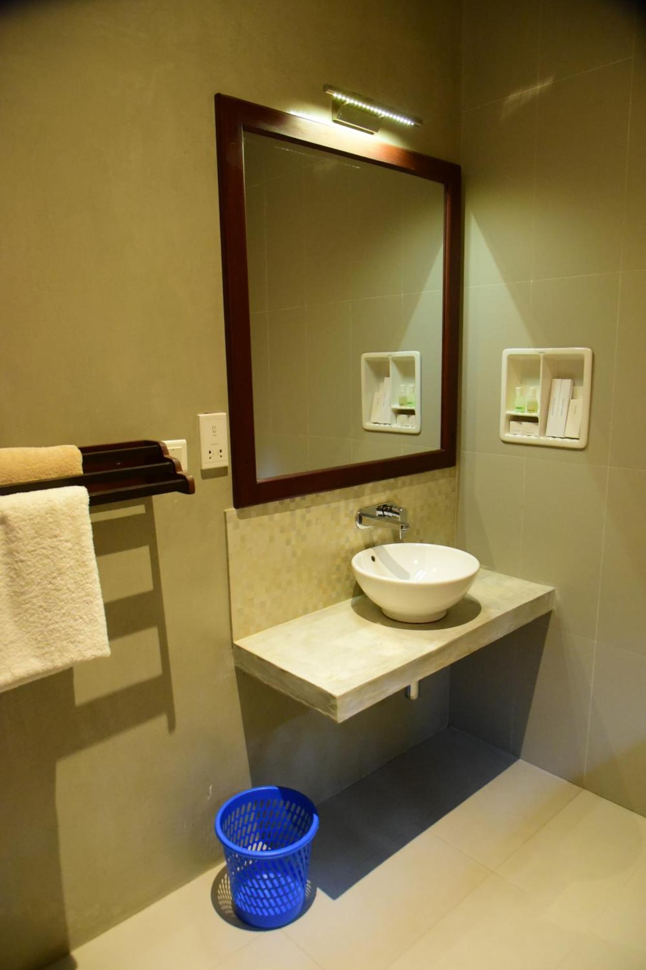 Tranquil Hotel Hikkaduwa Exterior photo