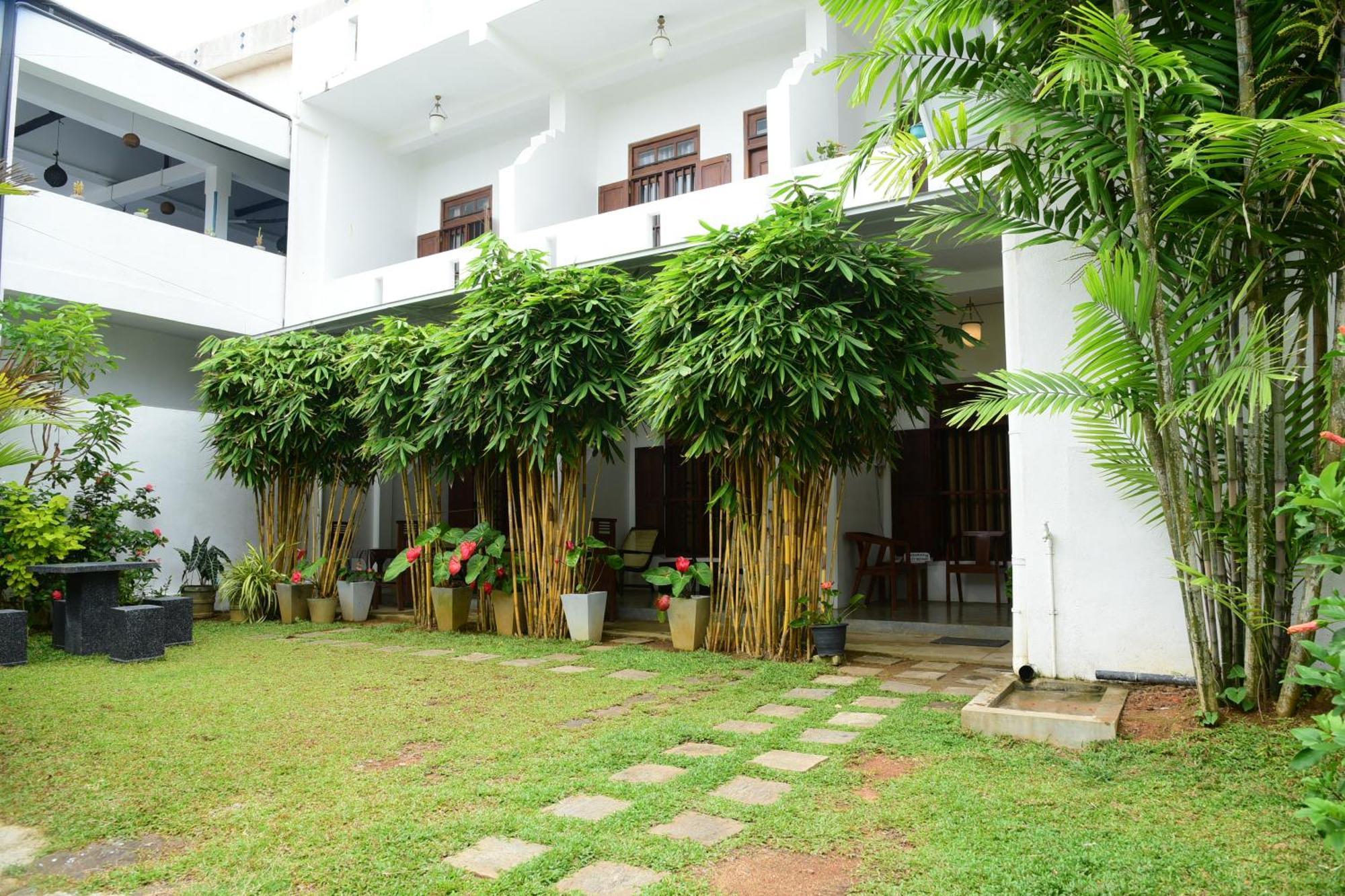 Tranquil Hotel Hikkaduwa Exterior photo